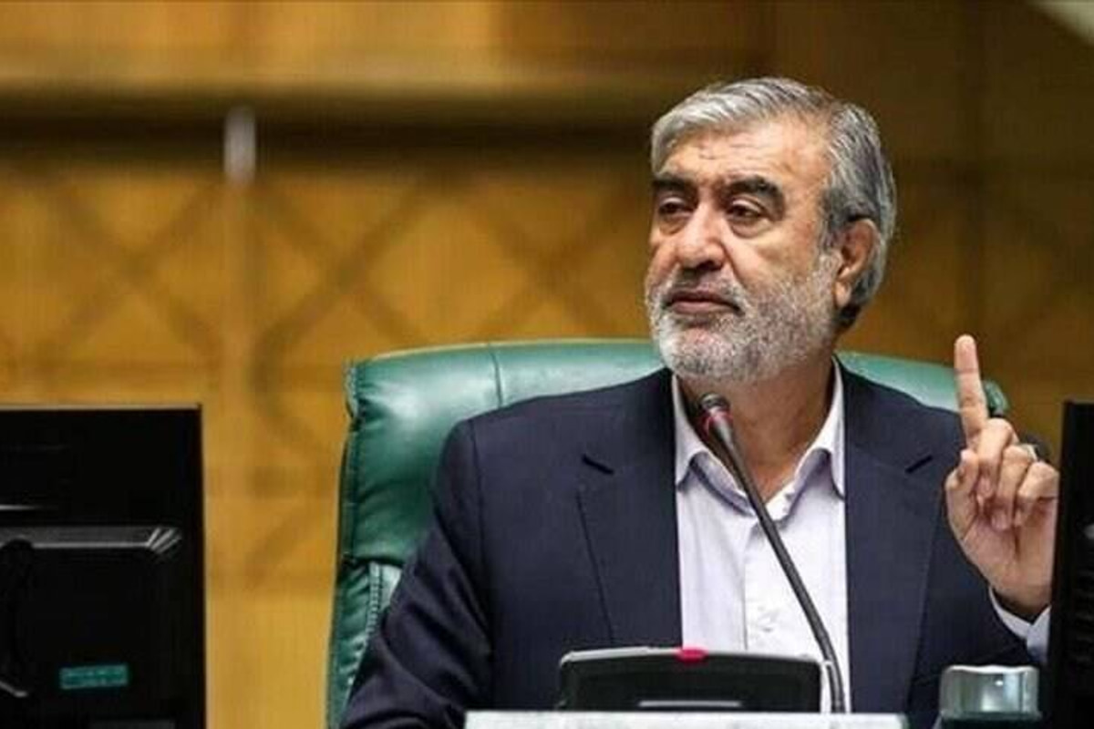 آمریکا جز زبان قدرت و ایستادگی چیزی نمیفهمد