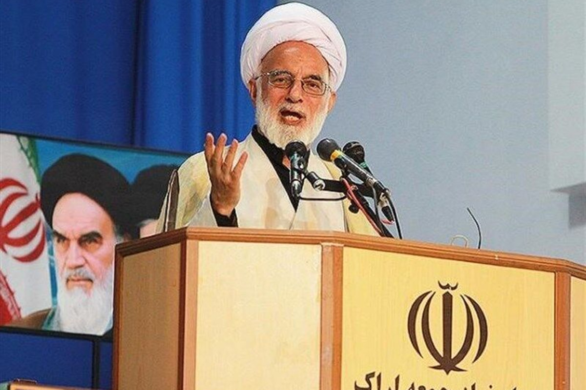 امام جمعه اراک: محرم و صفر امسال، جلوهای بیبدیل از وحدت، مقاومت و فرهنگ عاشورایی بود