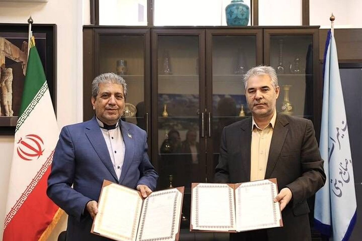 انعقاد تفاهم‌نامه همکاری میان صنایع‌دستی و مرکز مشاوره ایرانیان خارج از کشور