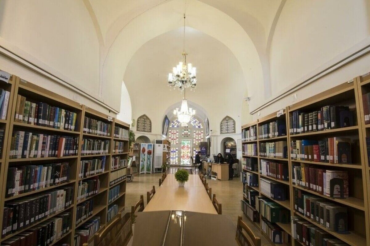 اوز؛ روایت مردمی‌ترین پایتخت کتاب ایران
