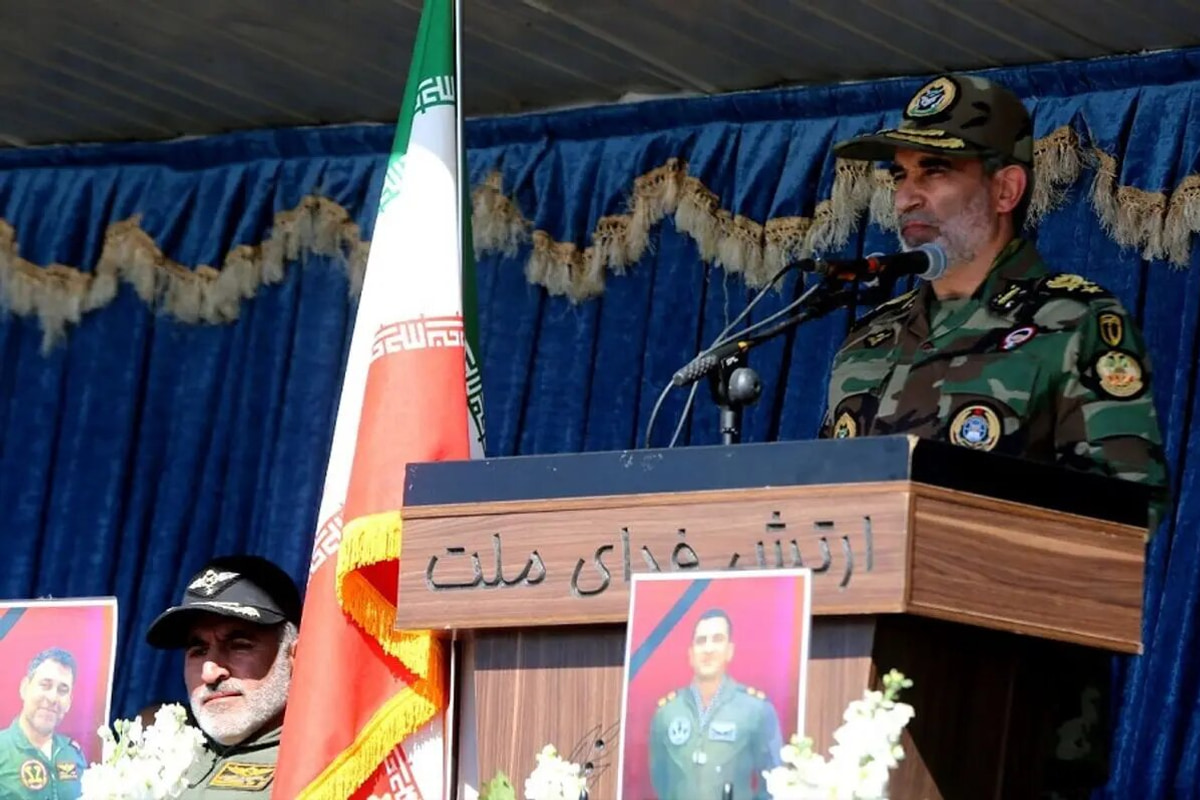 بازدید میدانی فرمانده نیروی زمینی از قرارگاه عملیاتی لشکر ۲۳/ آموزش مهمترین مؤلفه ارتقای توان رزم نیروهای مسلح است