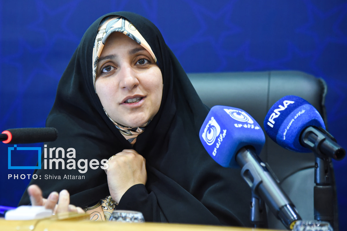 بهروزآذر: حریم خصوصی زنان خط قرمز جامعه است