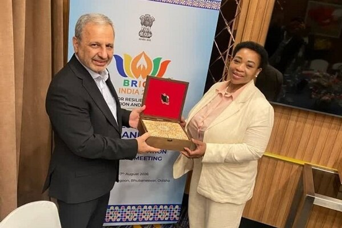 تأکید ایران و آفریقای جنوبی بر توسعه همکاری‌های علمی در بریکس
