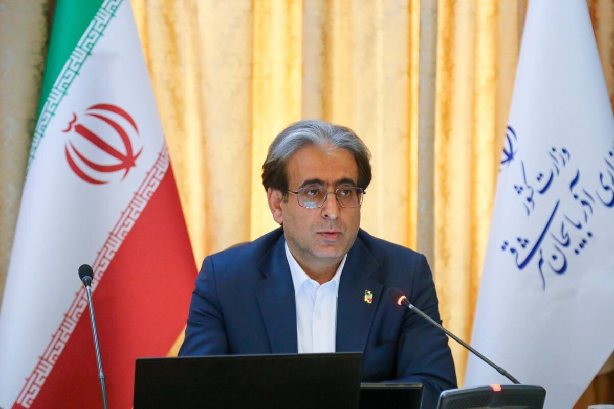 تجلیل از جایگاه شهید باید با حفظ شأن اجتماعی خانواده شهدا همراه باشد