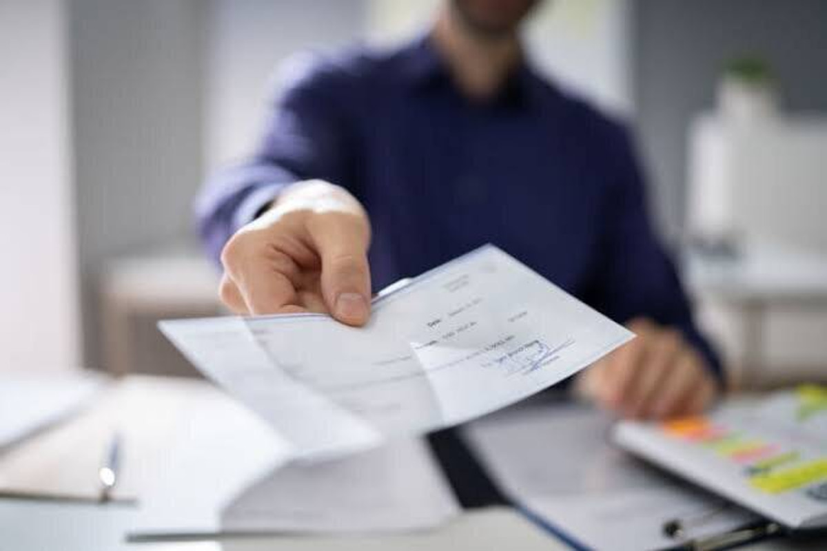 تحمیل حقوق پایین‌تر به کارکنان اخراجی در آمریکا