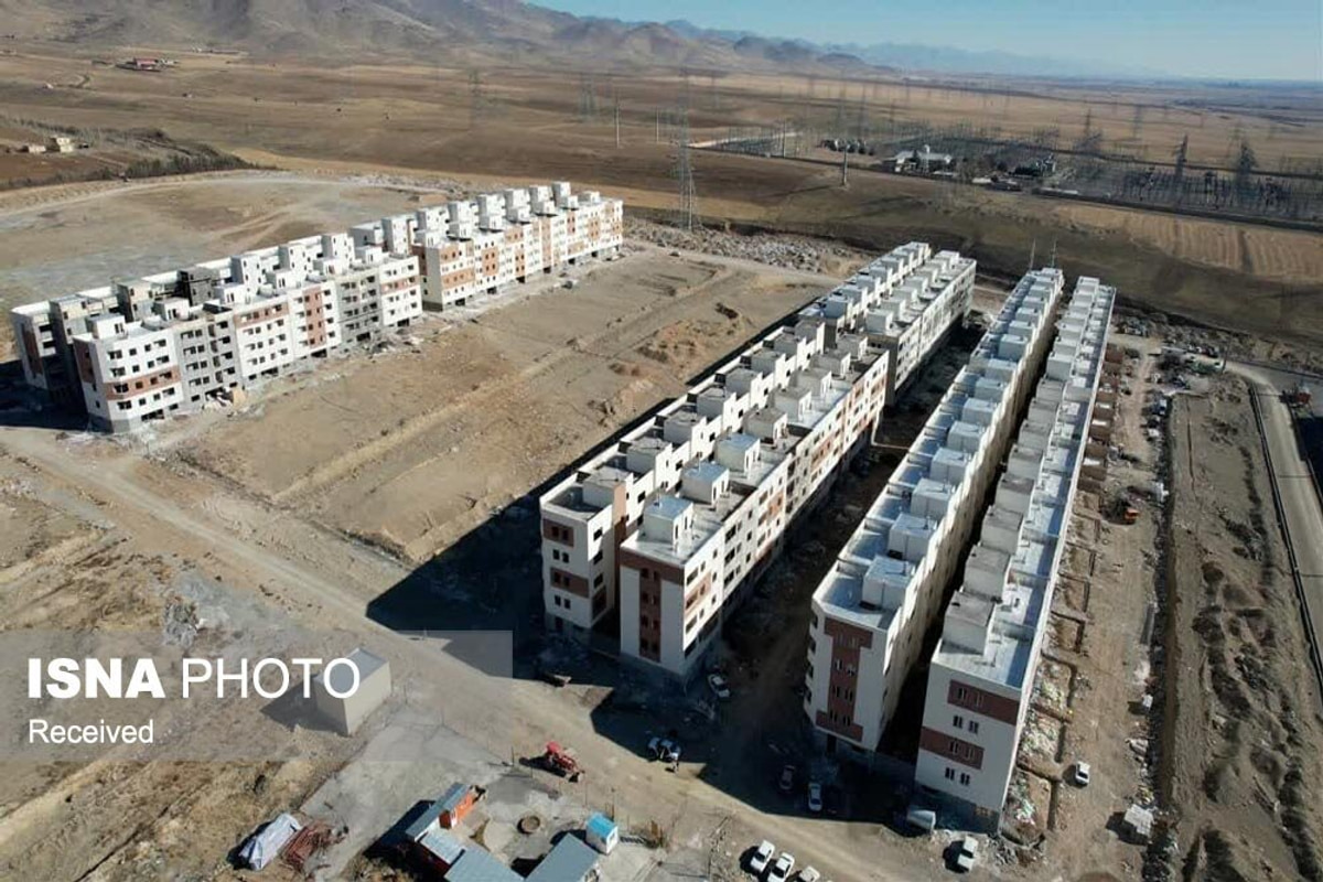 تحویل ۱۳ هزار واحد نهضت ملی مسکن در زنجان به متقاضیان