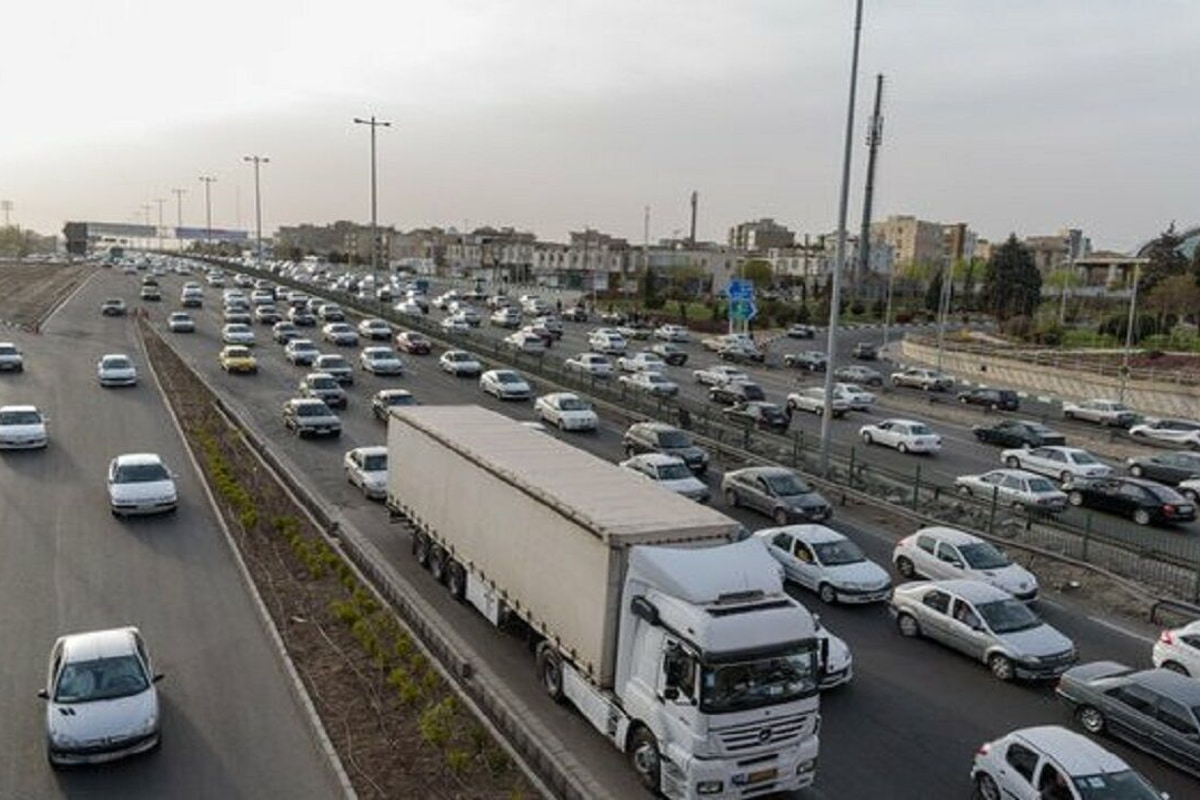 تردد در جاده مشهد- چناران پاسخگوی نیاز صنعت نیست