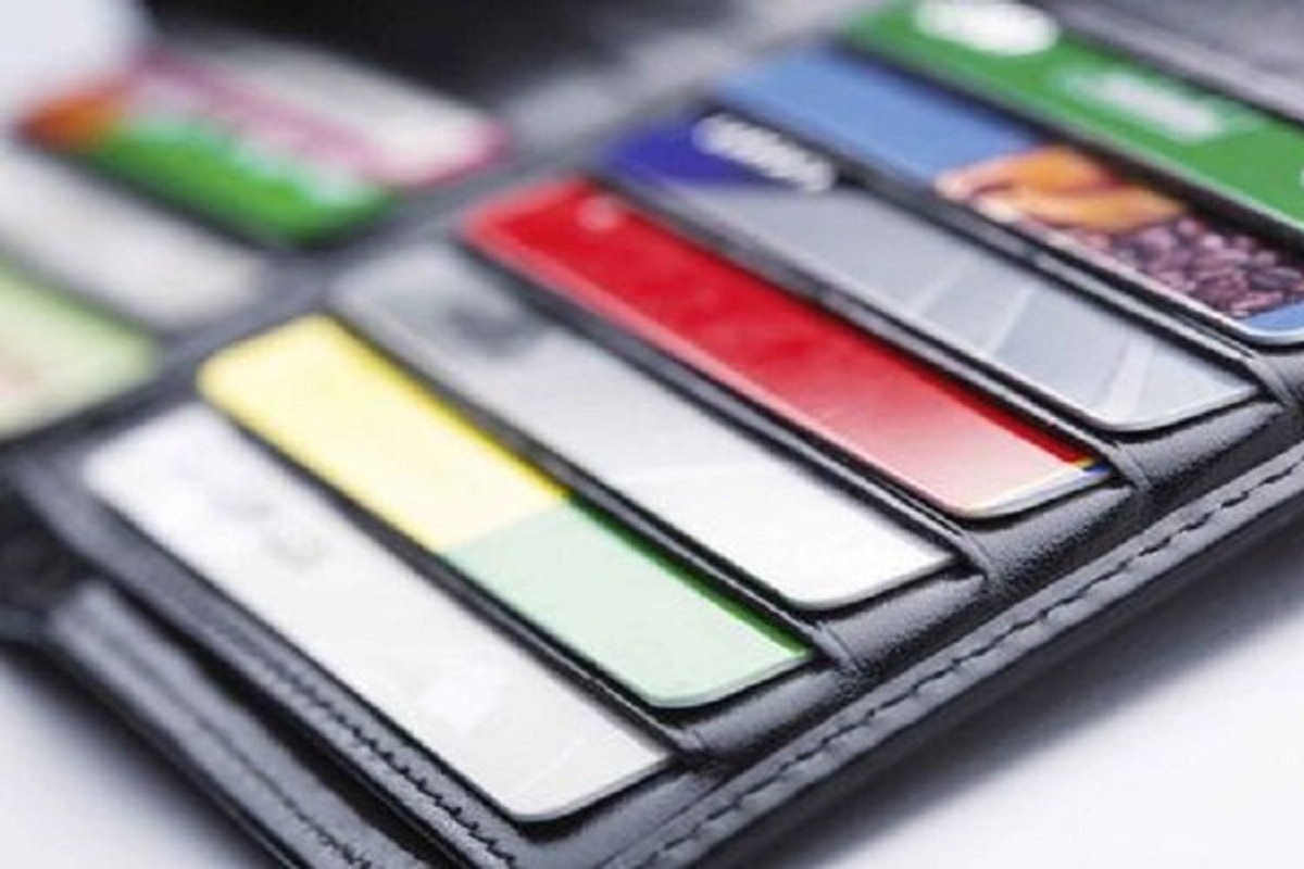 تفاوت کیف پول با کارت بانکی چیست؟
