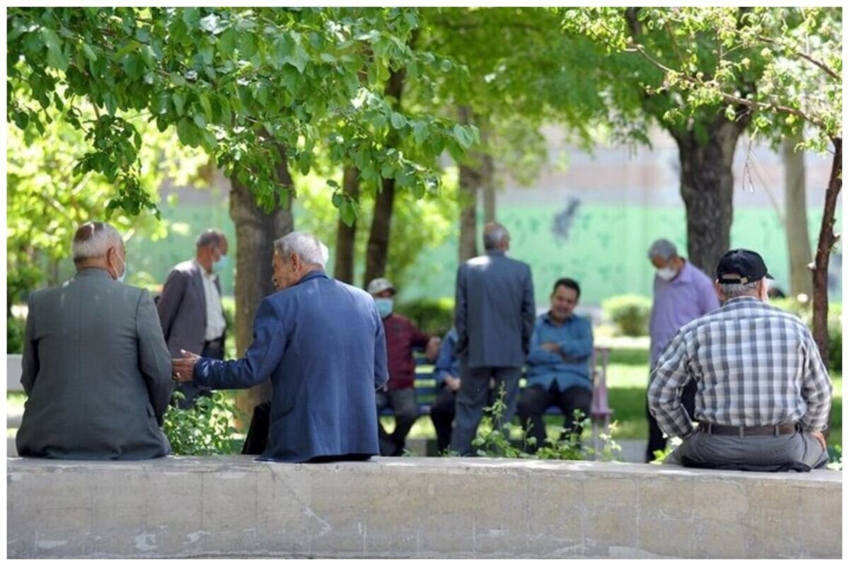 تورم جهش کرد، معوقات واریز نشد / بازنشستگان، بازندگان اصلی بهار گرانی