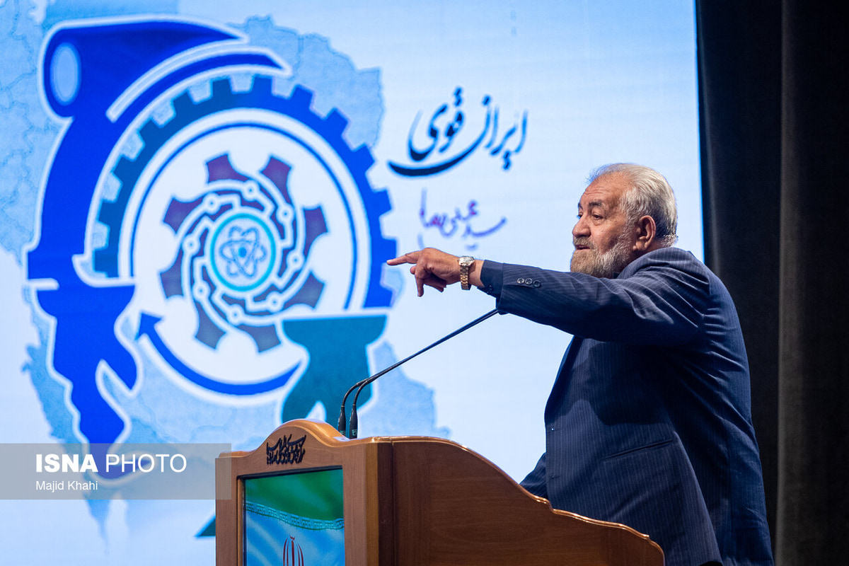 جایگزینی روز قطعی برق با تعطیلی صنایع روی میز شورای عالی کار