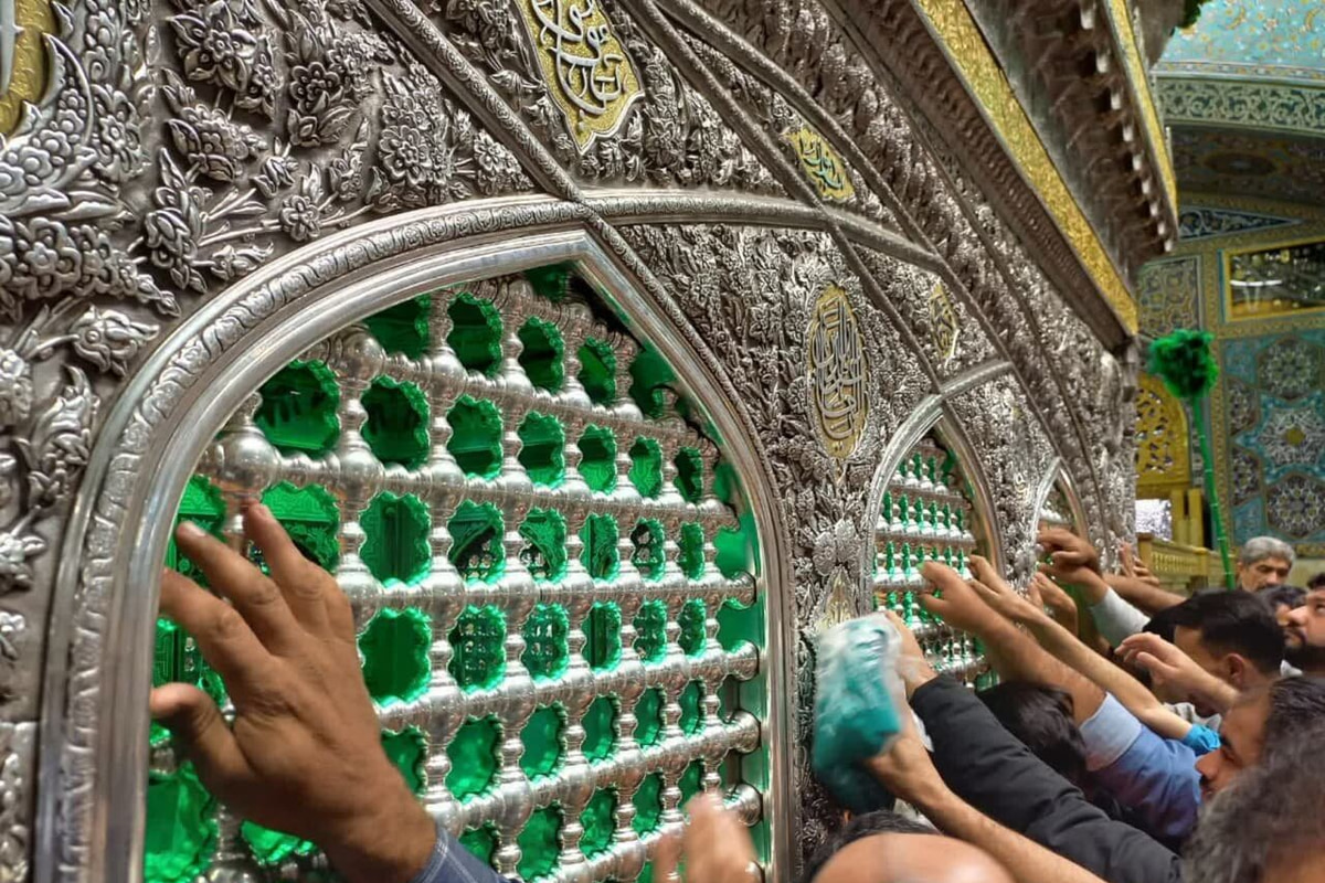 حرم امام رضا(ع) در آخرین چهارشنبه زیارتی تیرماه ۱۴۰۵
