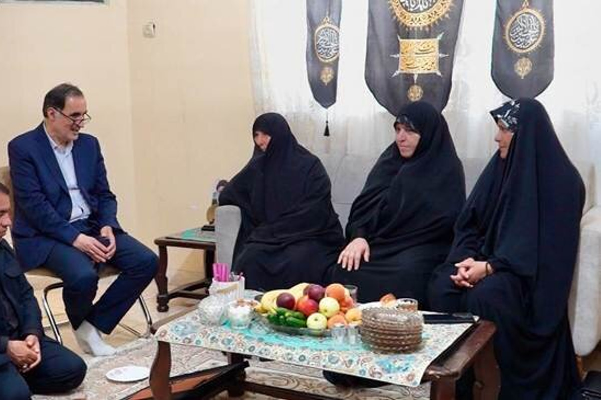 دیدار رئیس بنیاد شهید با خانواده شهید سردار علیرضا تنگسیری