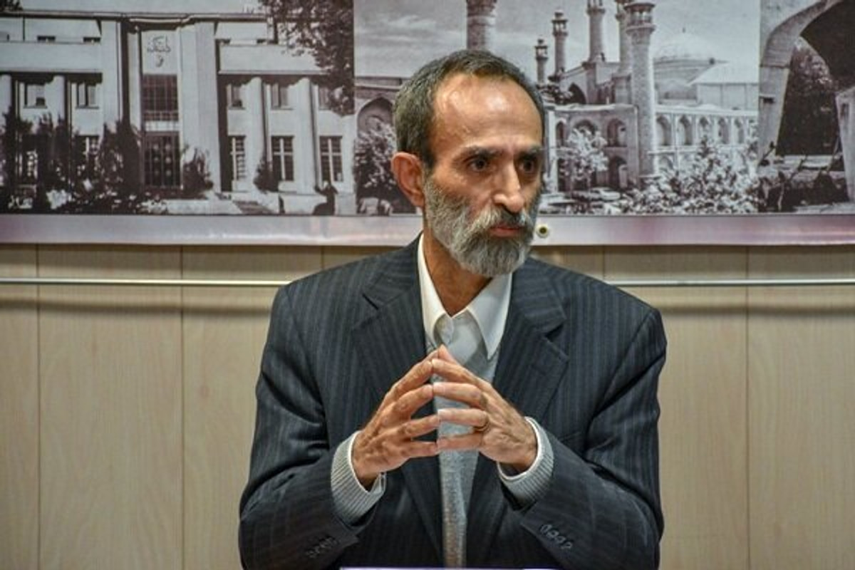 روایت استادان دانشگاه از اسطوره علم و اخلاق/ زیست خلیلی در لحظه های زندگی؛ تسلیم حافظه کارمندی علم نشد