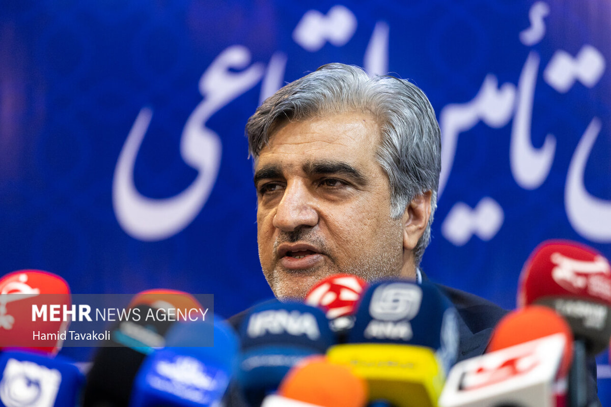 سالاری: مطالبات بیمه تکمیلی بازنشستگان تسویه می‌شود