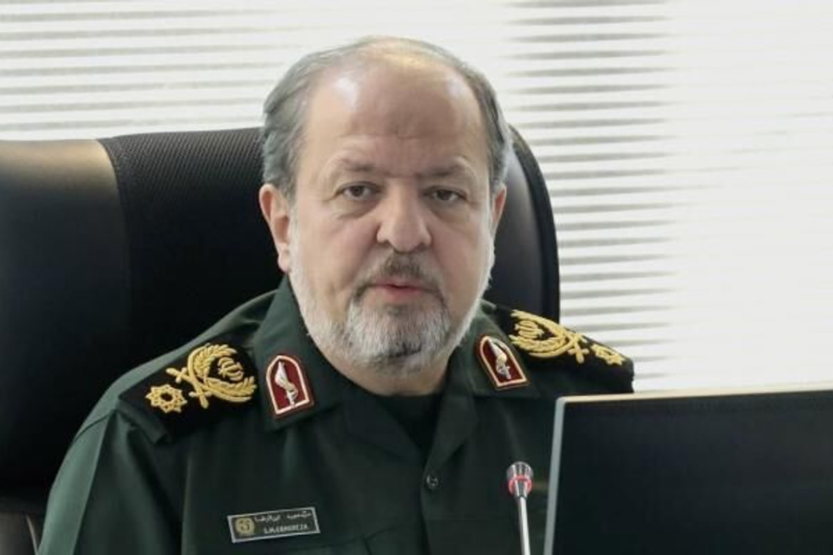 سرپرست وزارت دفاع: هر مساله میدان نبرد باید به یک راهکار فناورانه تبدیل شود