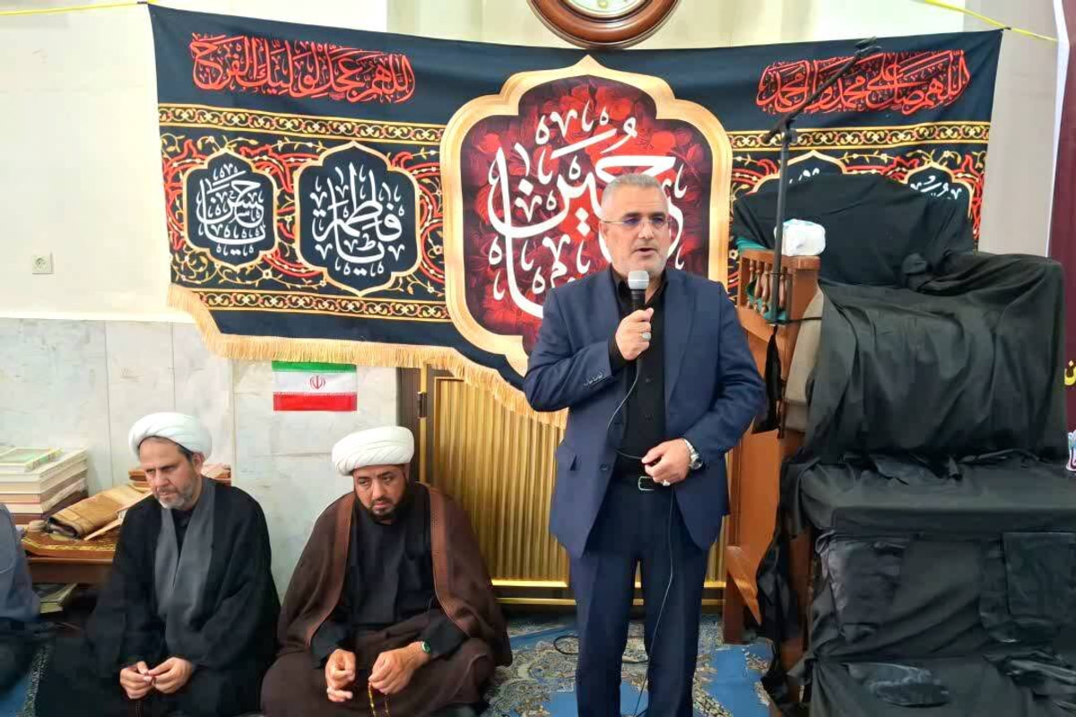 شهدای مدافع امنیت، پرچم‌داران عزت و اقتدار ایران اسلامی هستند / راه شهدای امنیت، با همدلی مردم و اقتدار نیروهای انتظامی ادامه دارد