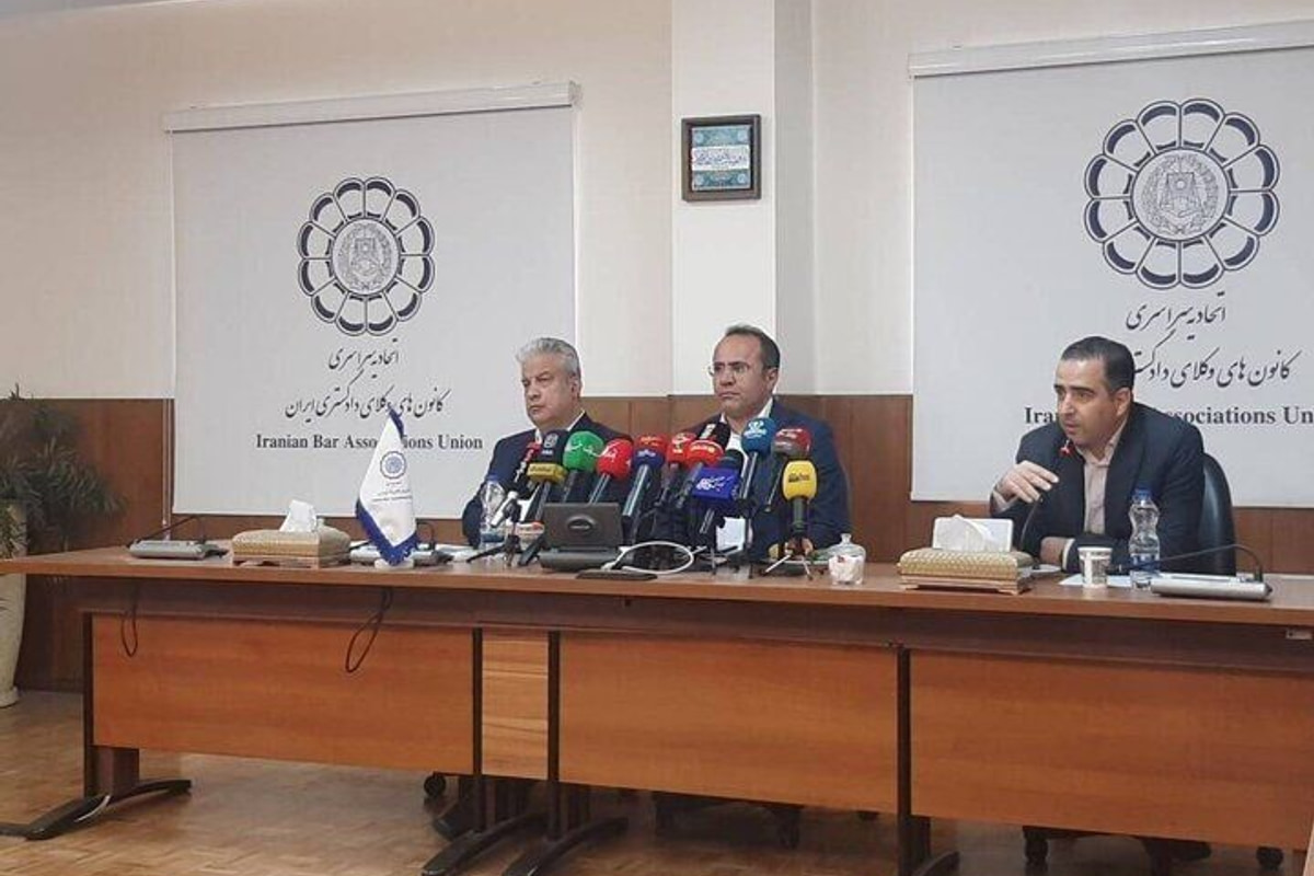 قانون تسهیل اشتغال هزاران وکیل را دچار مشکل کرده است/ برخورد انتظامی با تخلفات مجازی وکلا