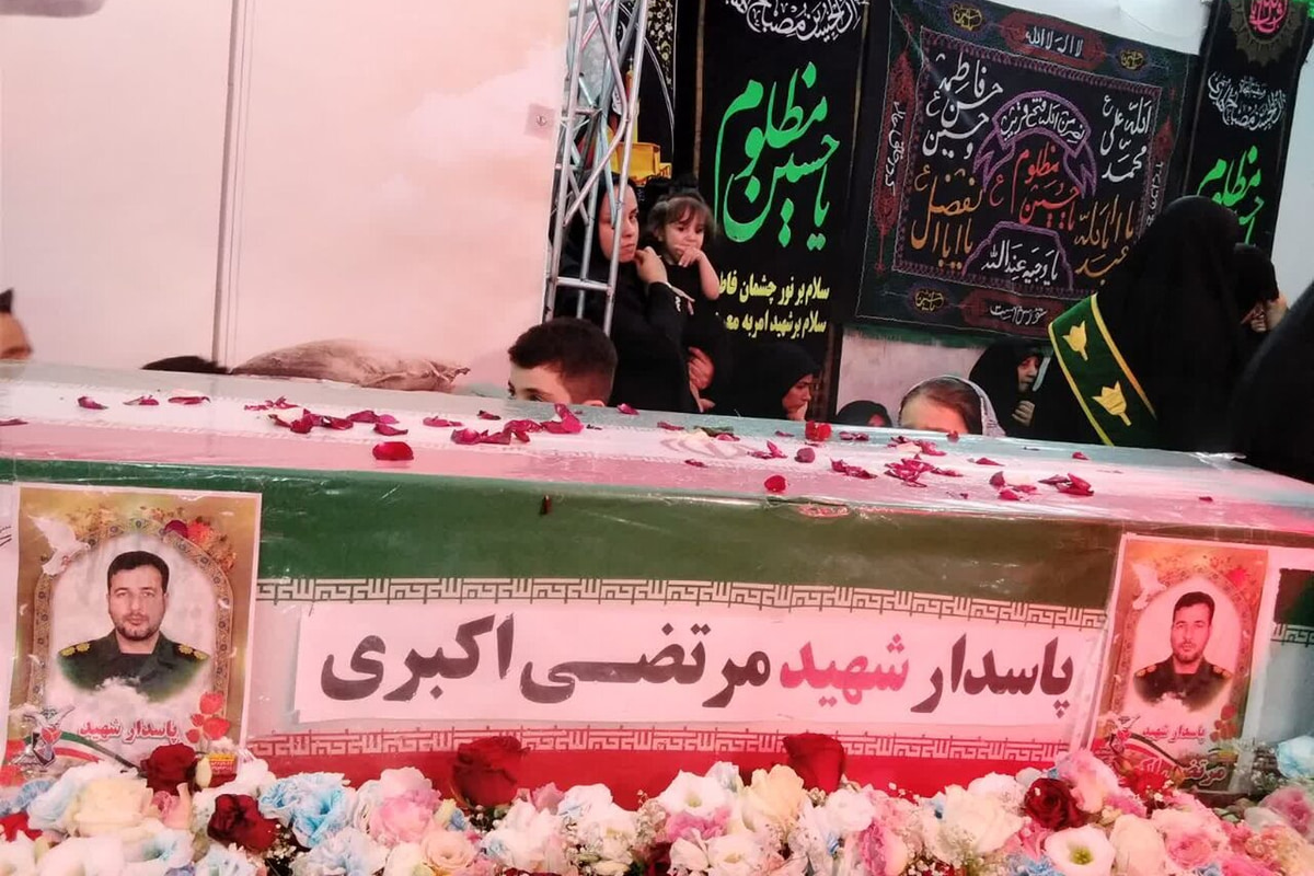 مسجد باقرالعلوم (ع)خمین میزبان مراسم وداع خانواده شهید مرتضی اکبری
