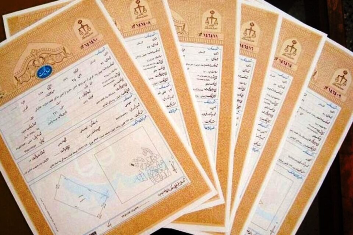 مسجد قدیم سرریگ یزد و ۲۳ مغازه وقفی آن سنددار شدند