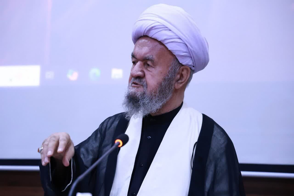 نماینده خبرگان رهبری: سیاست خارجی هوشمندانه بر مدار اقتدار و منطق می‌چرخد