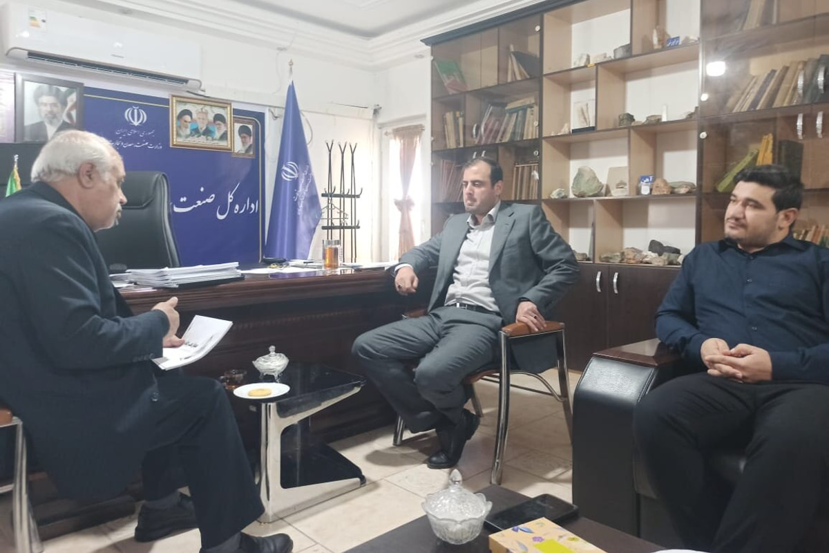 پروژه کارخانه سیمان عنبرآباد پس از دو دهه بلاتکلیفی وارد فاز اجرایی می‌شود