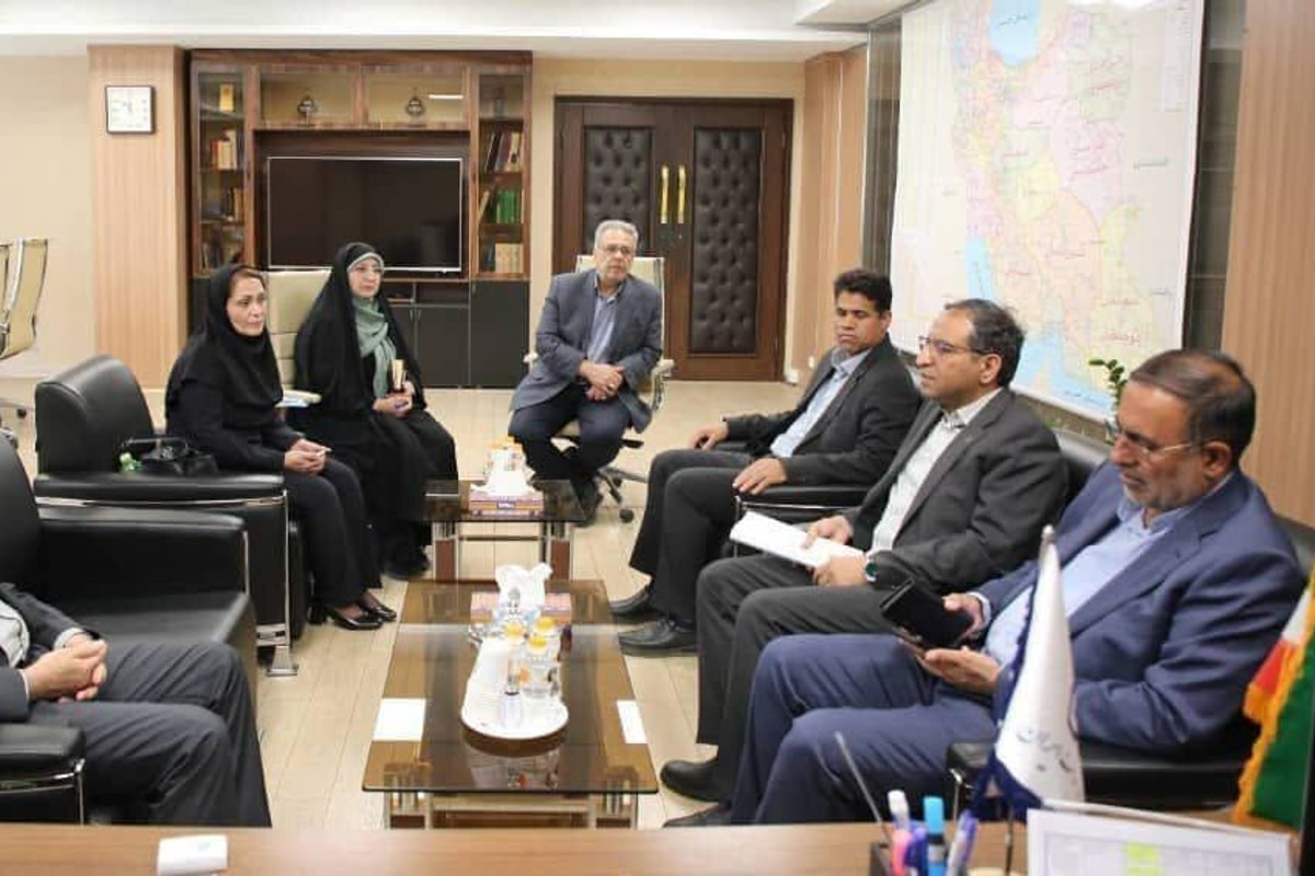 پیگیری منصور شکرالهی برای وصول ۸۵۰ میلیارد تومان از مطالبات دانشگاه علوم پزشکی جیرفت/گامی دیگر برای تقویت بنیه مالی حوزه سلامت جنوب کرمان