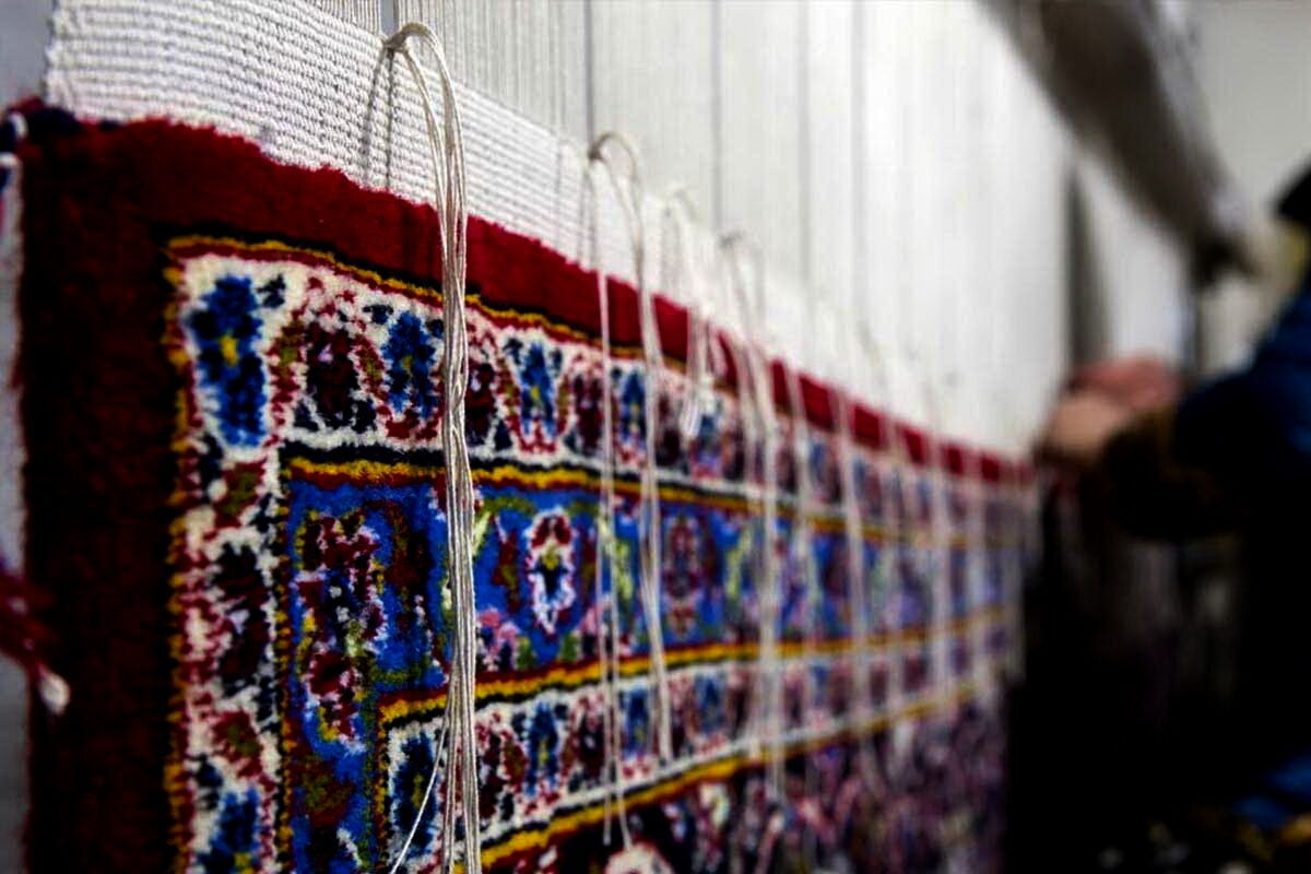 گره در کار فرش کرمان؛ بدون تغییر و تحول راهی به بازار نیست